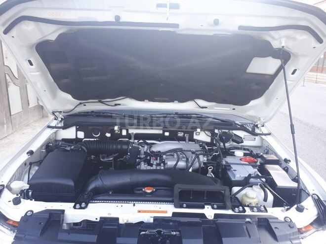 Mitsubishi Pajero 2012, 84,000 km - 3.5 l - Bakı