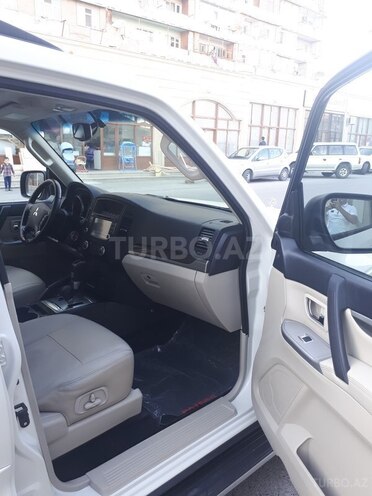 Mitsubishi Pajero 2012, 84,000 km - 3.5 l - Bakı