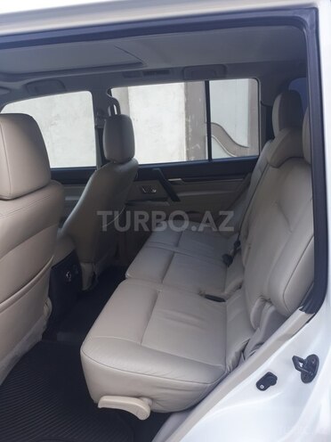 Mitsubishi Pajero 2012, 84,000 km - 3.5 l - Bakı