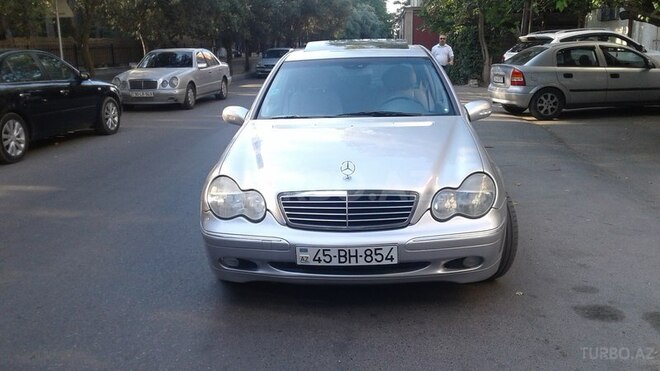 Mercedes C 240 2002, 270,000 km - 2.6 л - Bakı