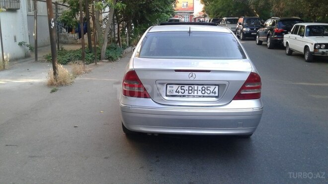 Mercedes C 240 2002, 270,000 km - 2.6 л - Bakı