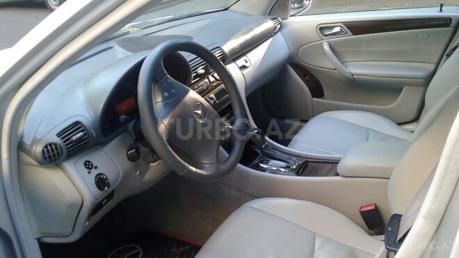 Mercedes C 240 2002, 270,000 km - 2.6 л - Bakı