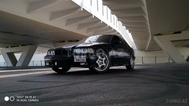BMW 325 1992, 380,000 km - 2.5 l - Bakı