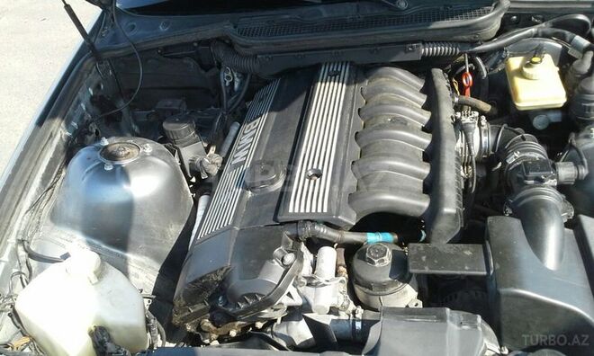BMW 320 1995, 360,000 km - 2.0 л - Sumqayıt