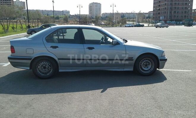 BMW 320 1995, 360,000 km - 2.0 л - Sumqayıt