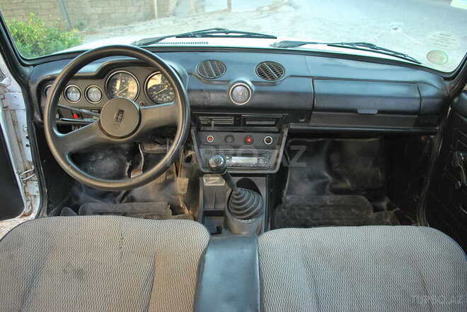 LADA (VAZ) 2106 1983, 235,000 km - 1.5 л - Bakı