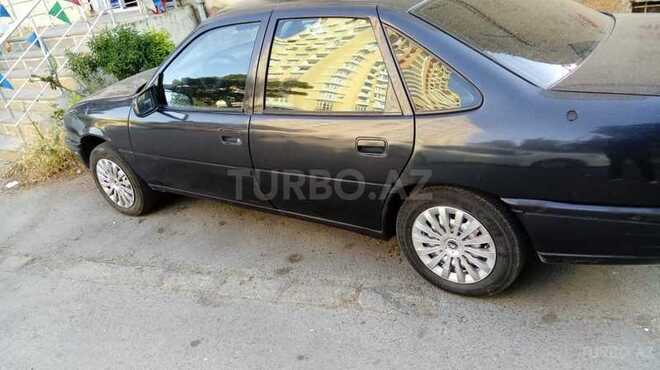 Opel Vectra 1992, 450,000 km - 1.7 l - Yevlax