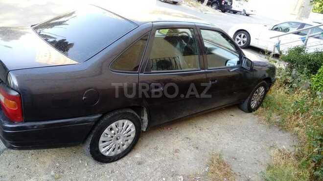 Opel Vectra 1992, 450,000 km - 1.7 l - Yevlax