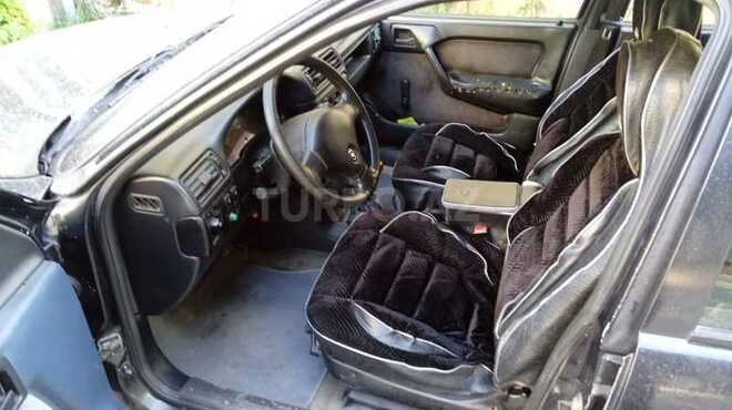 Opel Vectra 1992, 450,000 km - 1.7 l - Yevlax
