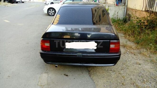 Opel Vectra 1992, 450,000 km - 1.7 l - Yevlax