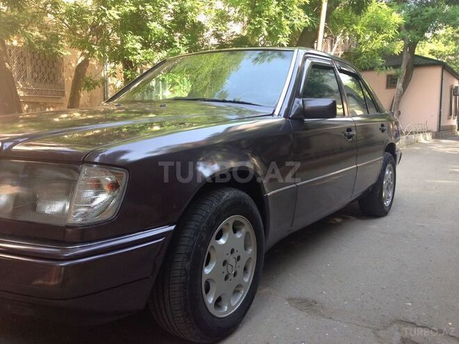 Mercedes E 200 1993, 333,333 km - 0.2 л - Bakı