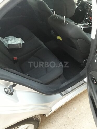 Mercedes E 220 2005, 331,000 km - 0.2 l - Şirvan