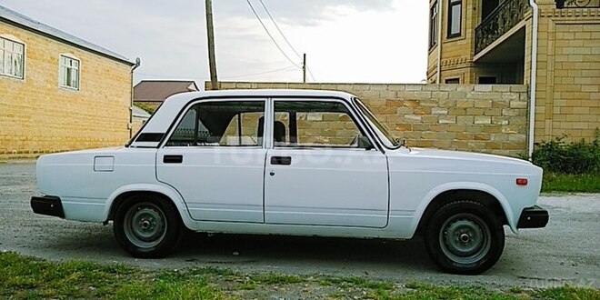 LADA (VAZ) 2107 2005, 220,000 km - 1.6 л - Balakən