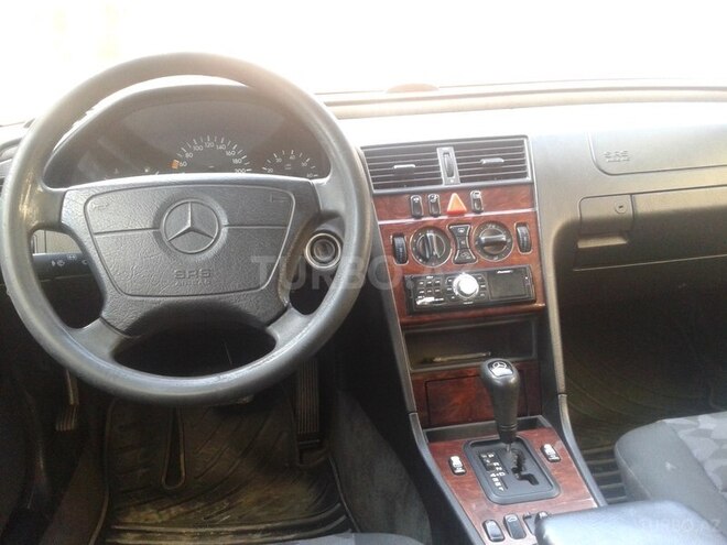 Mercedes C 180 1997, 228,000 km - 1.8 л - Bakı