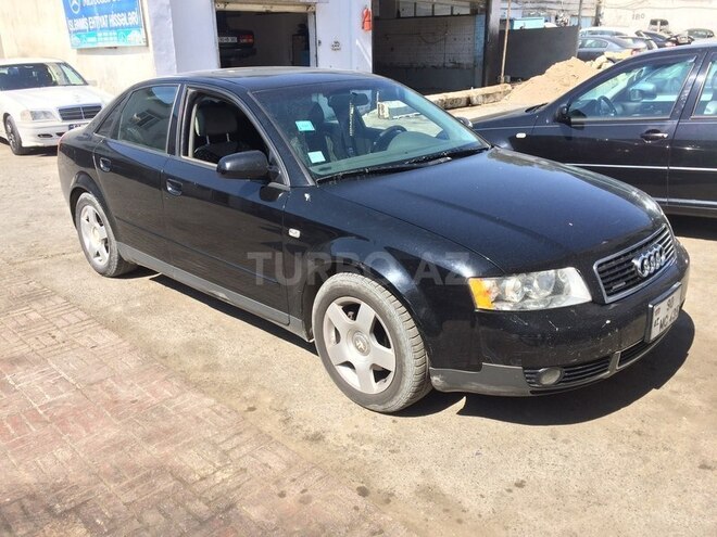 Audi A4 2003, 240,000 km - 1.8 л - Bakı