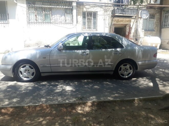 Mercedes E 230 1996, 240,000 km - 2.3 l - Bakı