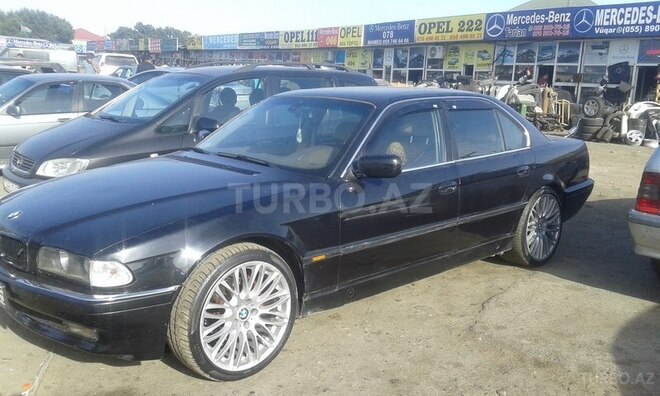 BMW 735 1996, 300,000 km - 3.5 l - Bakı