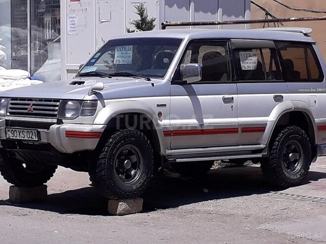 Mitsubishi Pajero 1995, 340,000 km - 2.8 л - Siyəzən