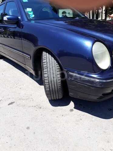 Mercedes E 280 2000, 283,000 km - 2.8 l - Sumqayıt