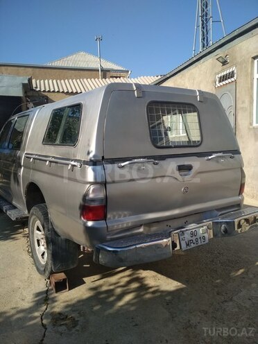 Mitsubishi L200 2004, 300,000 km - 2.5 l - Bakı