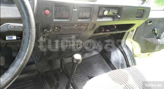 GAZ 330202-740 1999, 271,000 km - 2.4 л - Zaqatala
