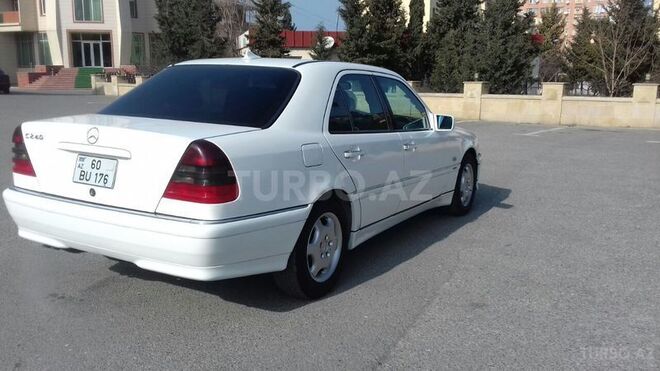 Mercedes C 180 1999, 200,000 km - 1.8 l - Sumqayıt