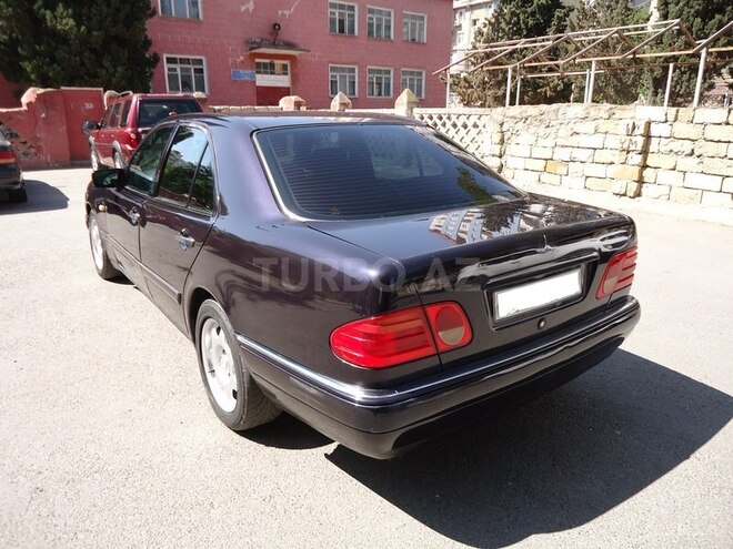Mercedes E 230 1996, 214,677 km - 2.3 l - Bakı