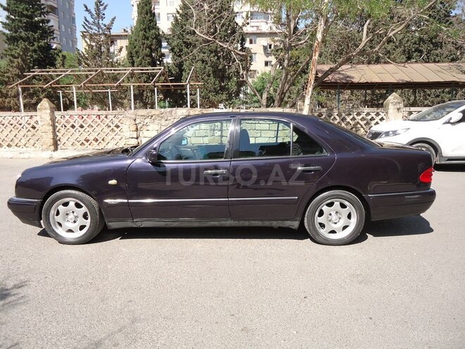 Mercedes E 230 1996, 214,677 km - 2.3 l - Bakı