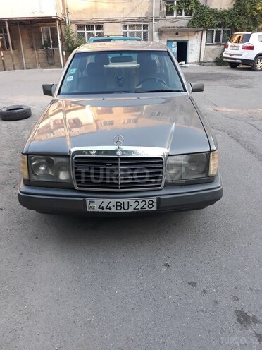 Mercedes E 230 1991, 510,000 km - 2.3 l - Bakı