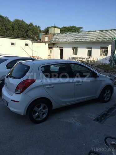 Hyundai i20 2012, 72,000 km - 1.4 l - Bakı