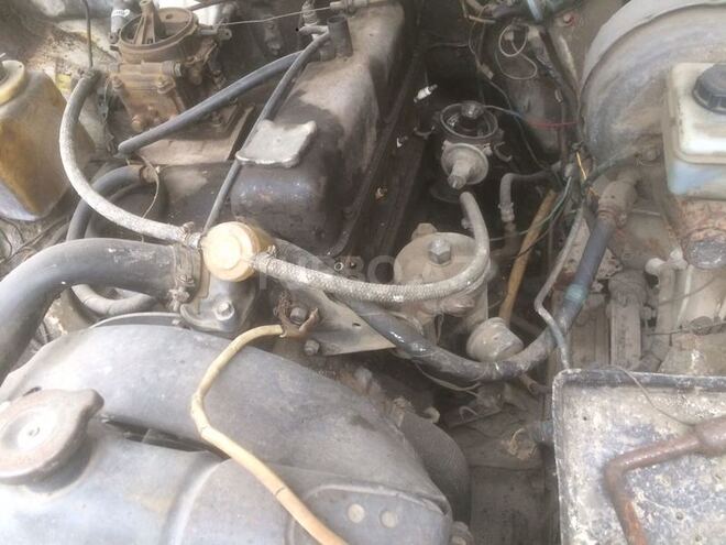 GAZ 24 1990, 210,000 km - 2.4 l - Quba
