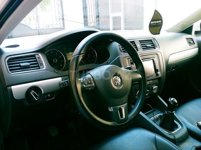 Volkswagen Jetta 2014, 73,200 km - 1.8 л - Bakı