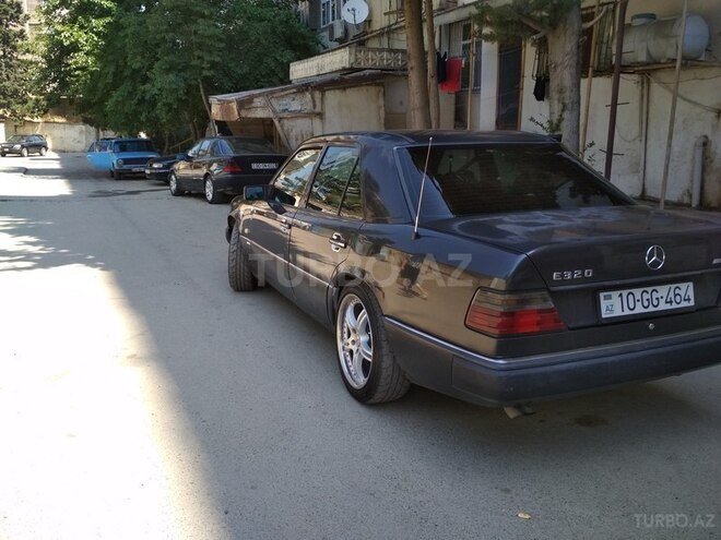 Mercedes E 300 1988, 408,725 km - 3.0 l - Bakı