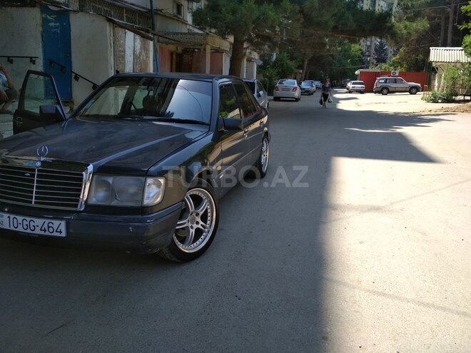 Mercedes E 300 1988, 408,725 km - 3.0 l - Bakı