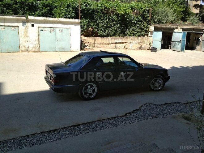 Mercedes E 300 1988, 408,725 km - 3.0 l - Bakı