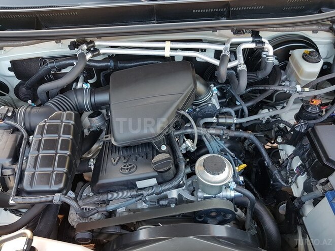 Toyota Prado 2013, 80,000 km - 2.7 l - Zaqatala