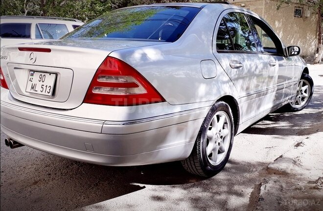 Mercedes C 240 2003, 260,000 km - 2.4 l - Sumqayıt