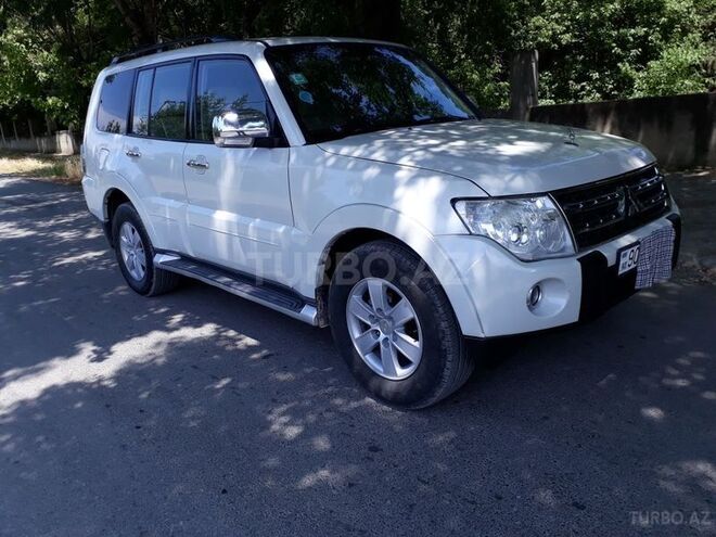 Mitsubishi Pajero 2007, 178,000 km - 3.0 l - Qusar