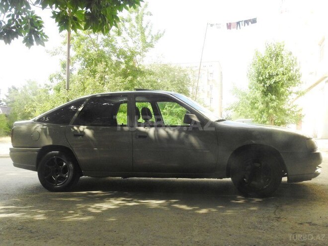 Opel Vectra 1993, 150,000 km - 2.0 l - Şirvan