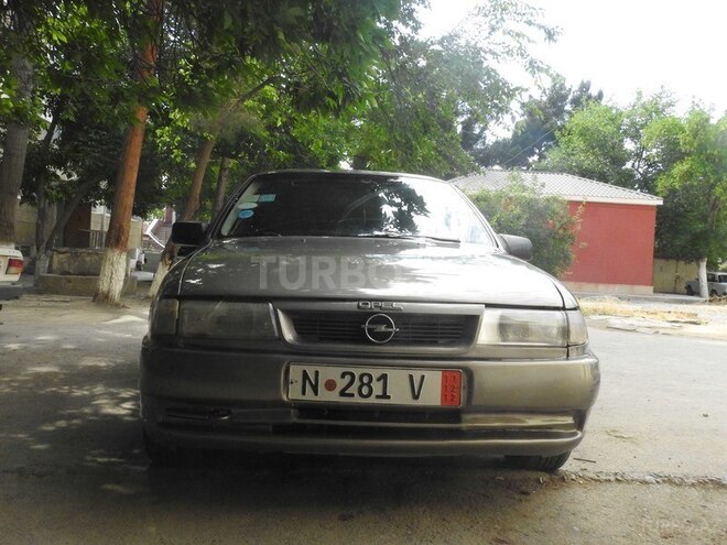 Opel Vectra 1993, 150,000 km - 2.0 l - Şirvan