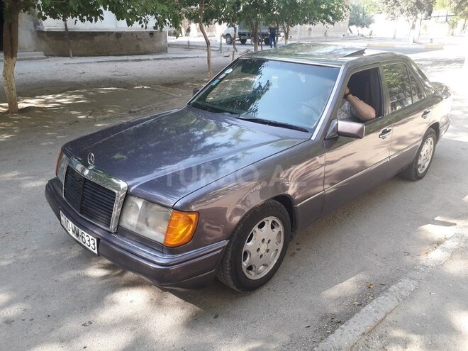 Mercedes E 200 1990, 332,000 km - 2.0 l - Sumqayıt