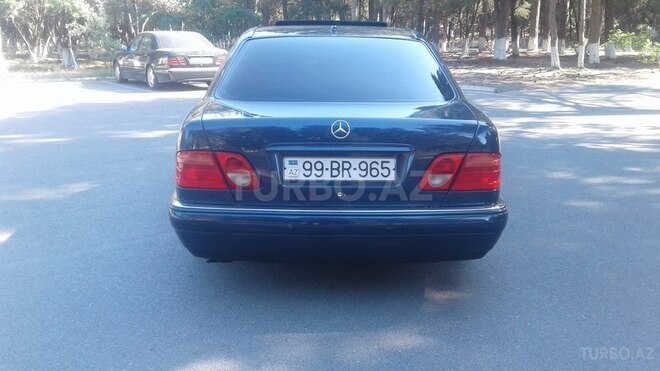 Mercedes E 280 1999, 270,000 km - 2.8 l - Sumqayıt