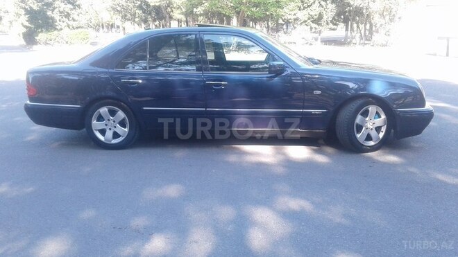 Mercedes E 280 1999, 270,000 km - 2.8 l - Sumqayıt