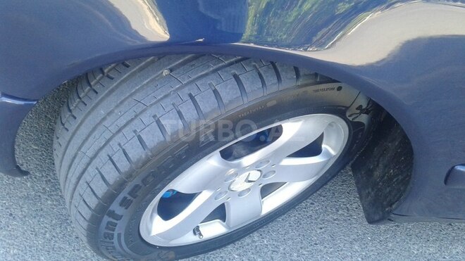 Mercedes E 280 1999, 270,000 km - 2.8 l - Sumqayıt