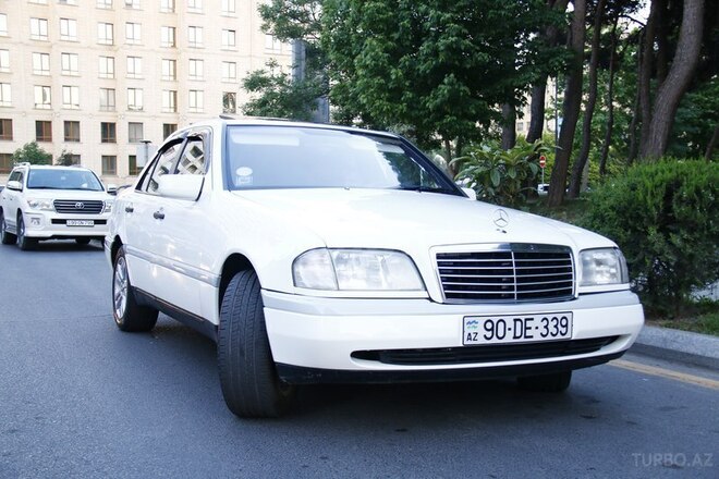 Mercedes C 200 1996, 356,000 km - 2.0 l - Bakı