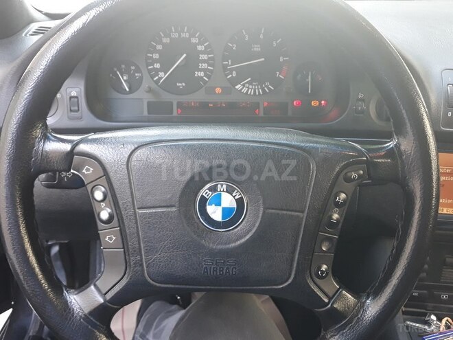 BMW 523 1998, 260,000 km - 2.5 l - Bakı