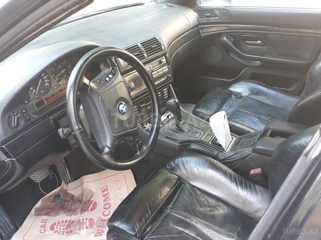 BMW 523 1998, 260,000 km - 2.5 l - Bakı