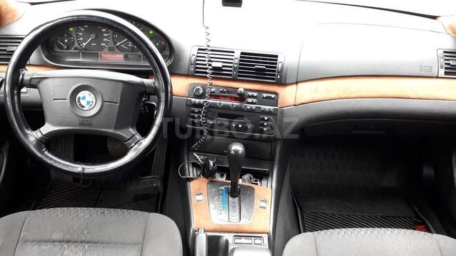 BMW 318 1998, 235,000 km - 1.9 л - Sumqayıt