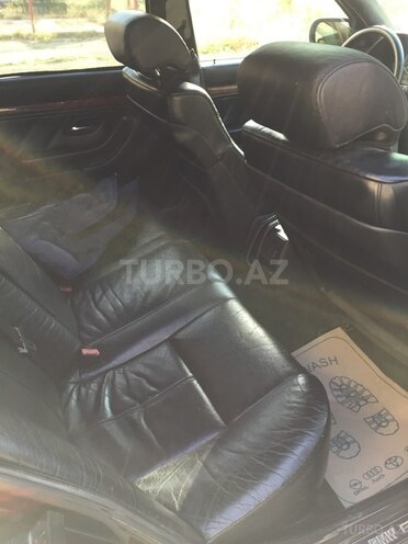 BMW 528 2000, 236,000 km - 2.8 l - Bakı