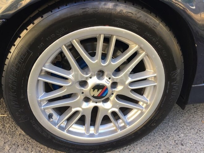 BMW 528 2000, 236,000 km - 2.8 l - Bakı